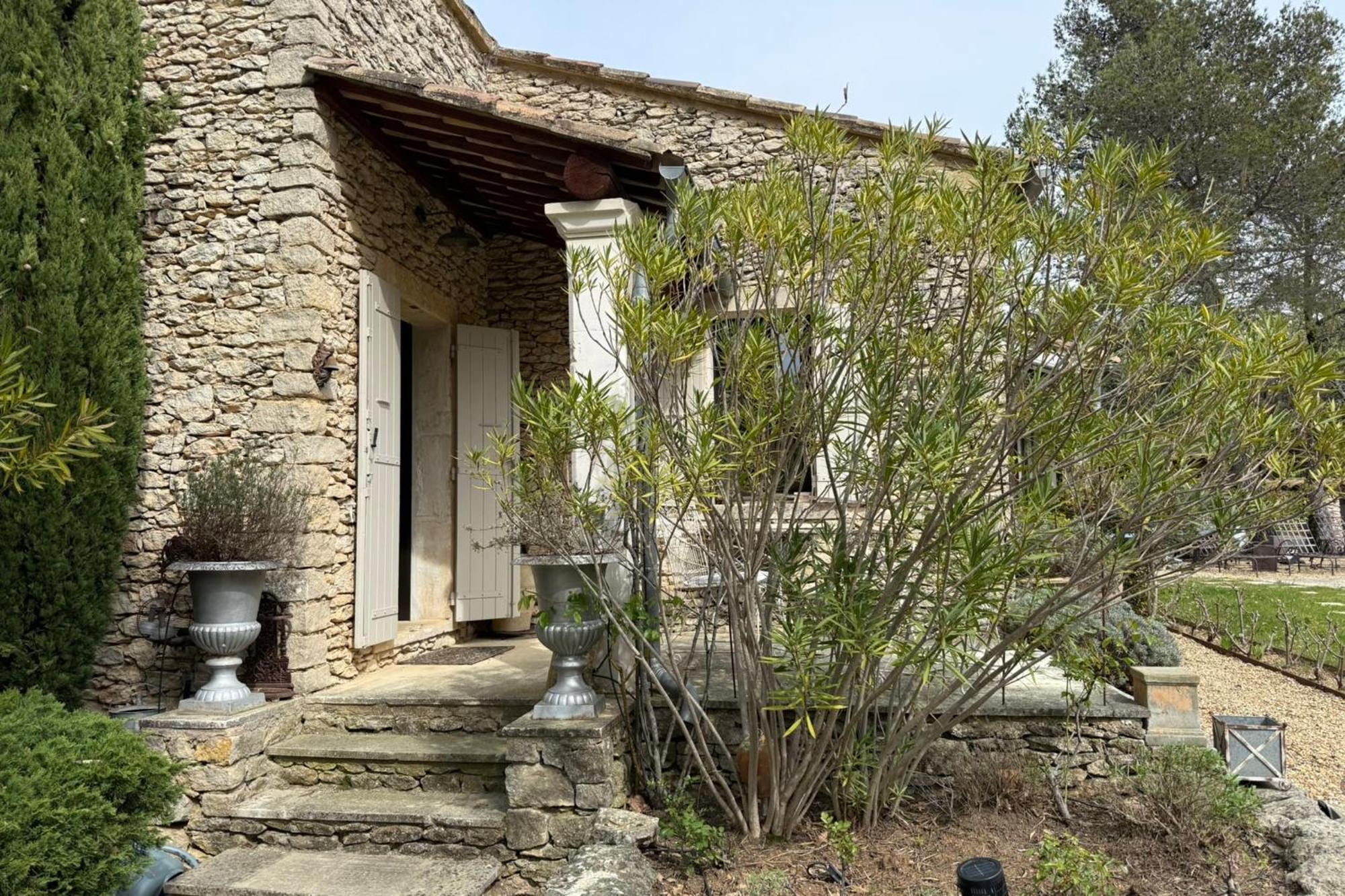 Beautiful Provencal Villa With Pool And Jacuzzi Lacoste  Exterior photo